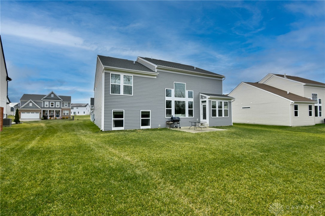 Tipp City, Ohio 45371, United States, 5 Bedrooms Bedrooms, ,5 BathroomsBathrooms,Residential,Pending,23621