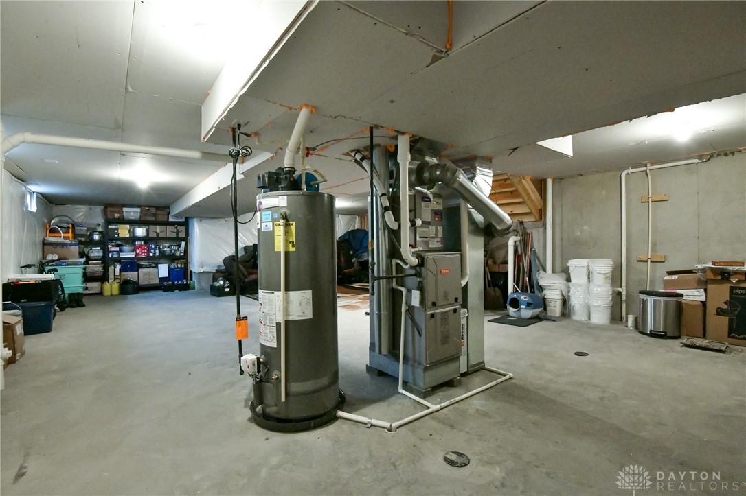 Tipp City, Ohio 45371, United States, 5 Bedrooms Bedrooms, ,5 BathroomsBathrooms,Residential,Pending,23621