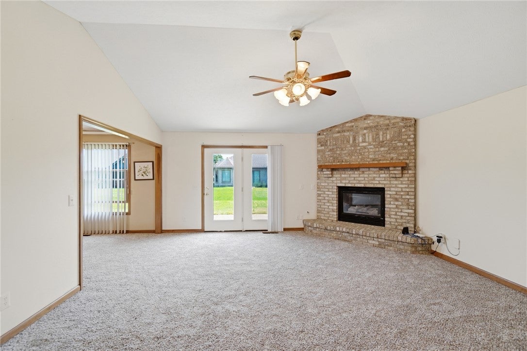 9569 Country Path Trail