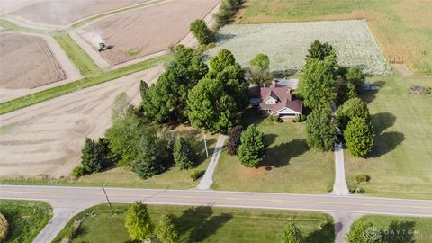 Photo of 5835 Crawfordsville Campbellstown Road, Eaton, OH 45320 (MLS # 945101)