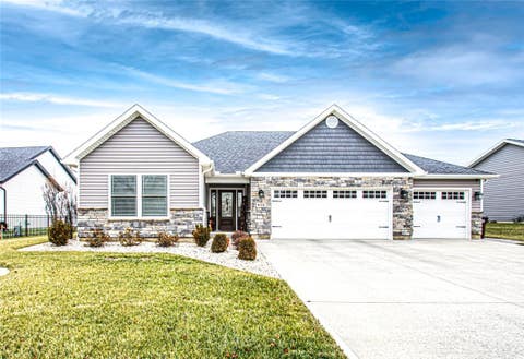 Photo for 832 Hunters Run Drive