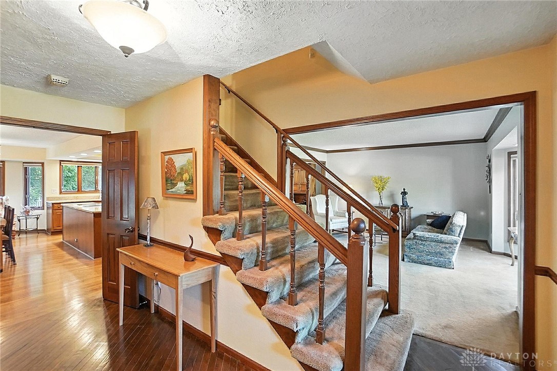 Centerville, Ohio 45459, United States, 4 Bedrooms Bedrooms, ,3 BathroomsBathrooms,Residential,Pending,160117