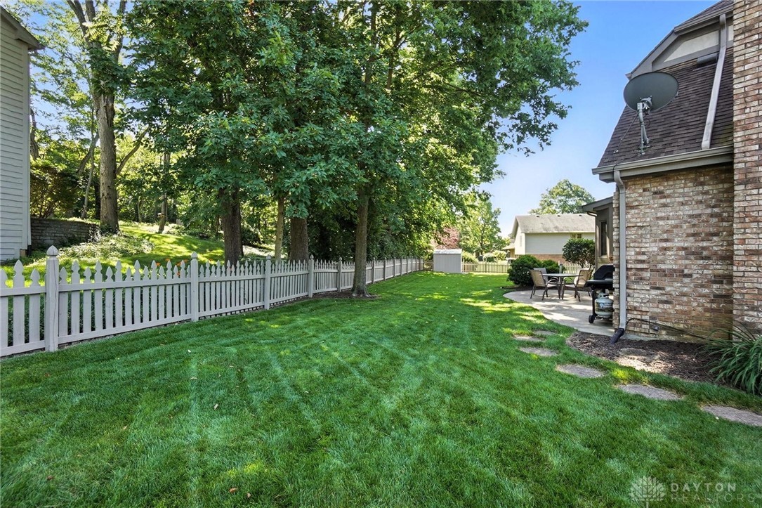 Centerville, Ohio 45459, United States, 4 Bedrooms Bedrooms, ,3 BathroomsBathrooms,Residential,Pending,160117