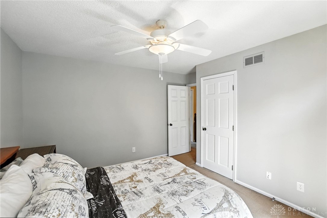 Centerville, Ohio 45459, United States, 4 Bedrooms Bedrooms, ,3 BathroomsBathrooms,Residential,Pending,160117