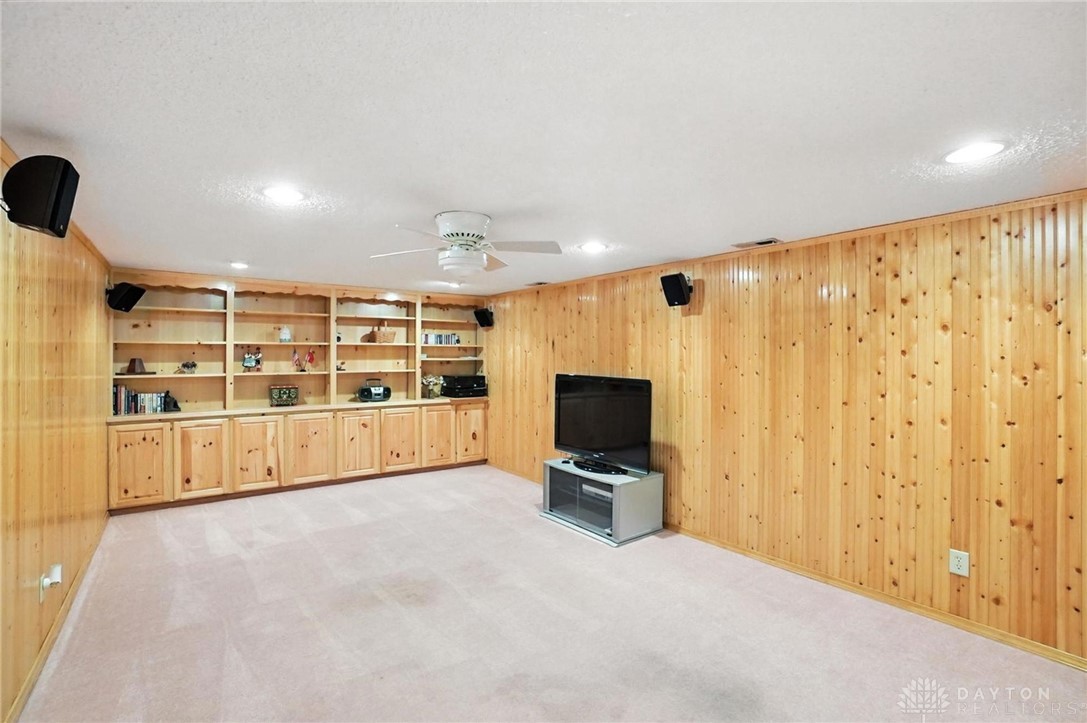 Centerville, Ohio 45459, United States, 4 Bedrooms Bedrooms, ,3 BathroomsBathrooms,Residential,Pending,160117