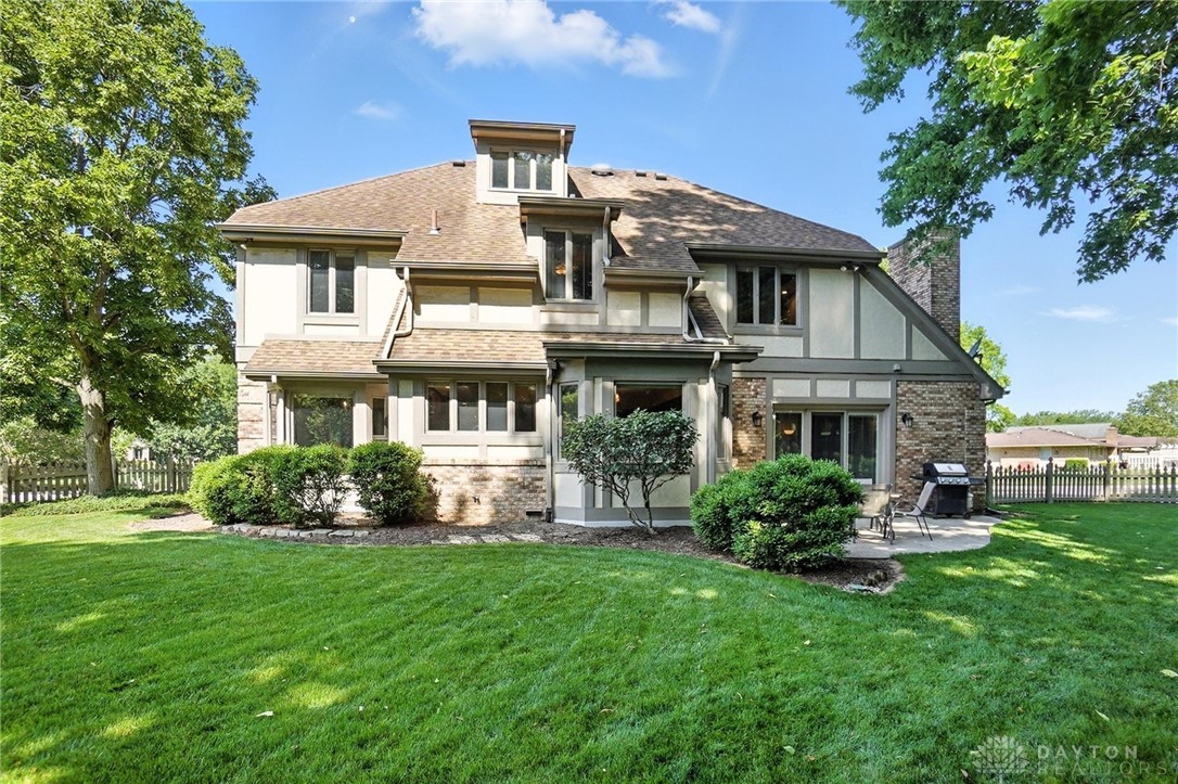 Centerville, Ohio 45459, United States, 4 Bedrooms Bedrooms, ,3 BathroomsBathrooms,Residential,Pending,160117