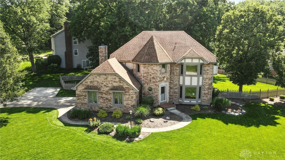 Centerville, Ohio 45459, United States, 4 Bedrooms Bedrooms, ,3 BathroomsBathrooms,Residential,Pending,160117