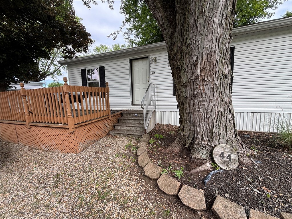 7565 W St Rt 571 44