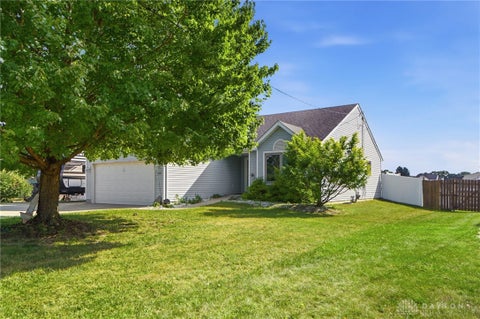Homes For Sale - 7304 Franklin Madison Road<br/> Franklin, OH 45005