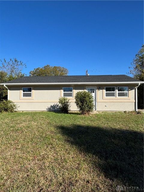 Photo of 4901 Tenshaw Drive, Dayton, OH 45417 (MLS # 949143)