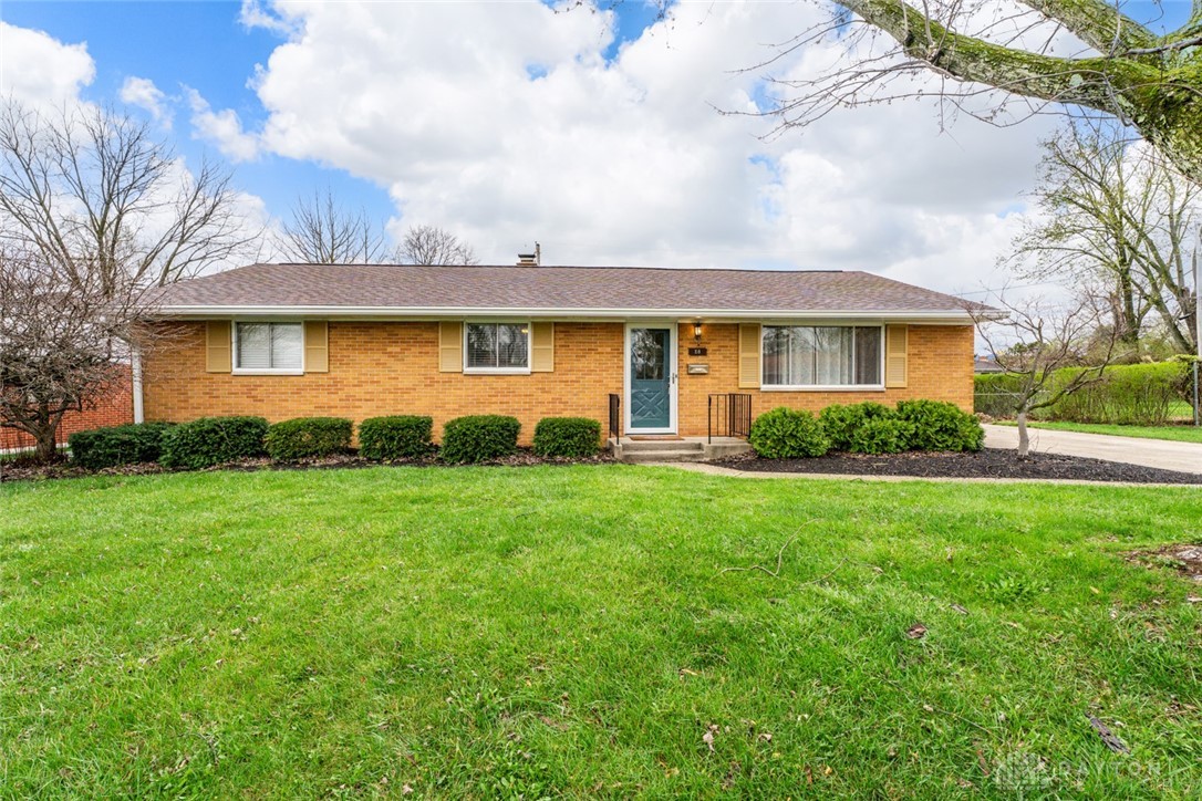 28 Amokee Place, Tipp City, Ohio image 1