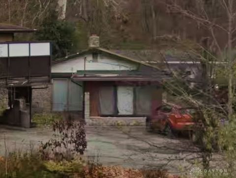 Photo of 1989 W Alex Bell Road #4, Dayton, OH 45459 (MLS # 948378)