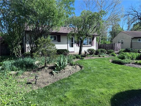 Homes For Sale - 2850 Fields Avenue<br/> Kettering, OH 45420