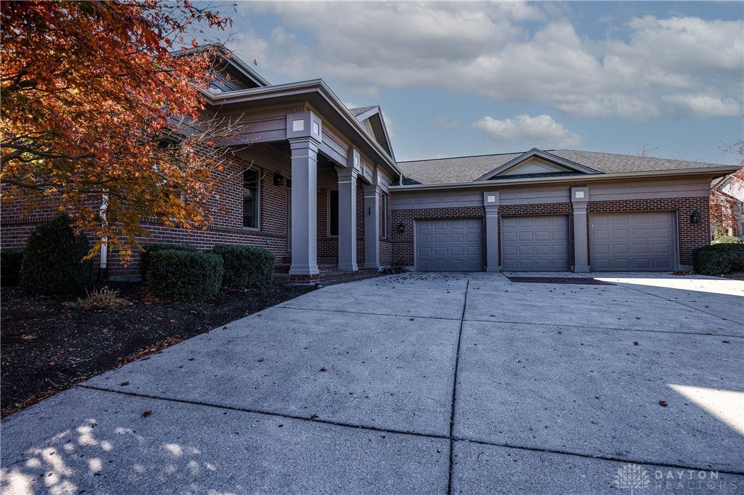 2429 Valhalla Court, Beavercreek Township, Ohio image 3