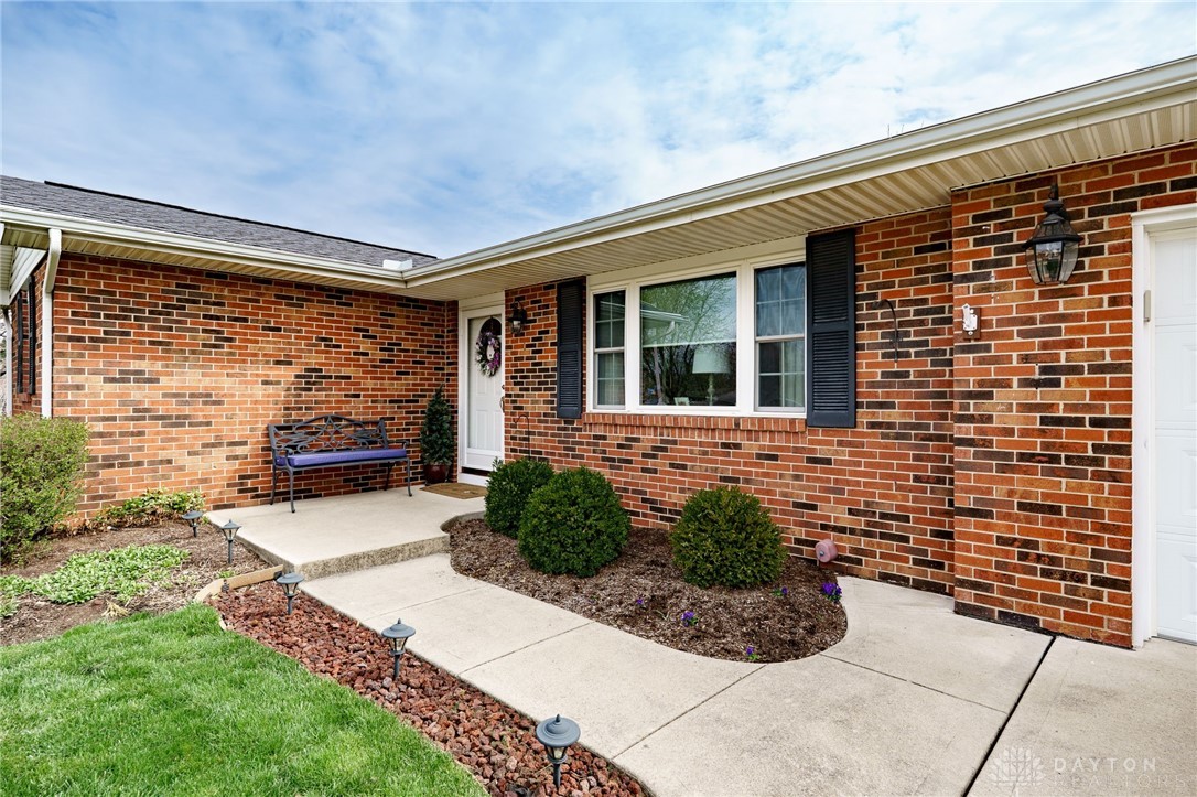 727 Doral Drive, Xenia, Ohio image 4