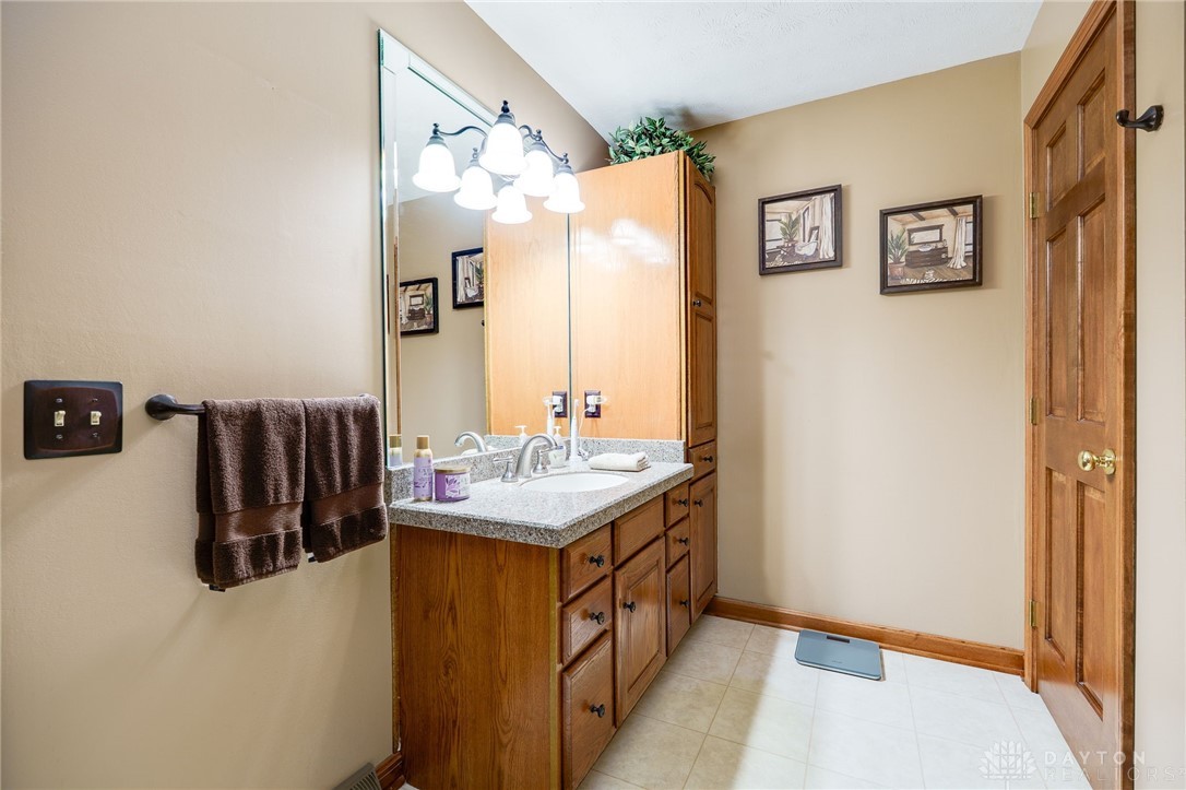 727 Doral Drive, Xenia, Ohio image 29
