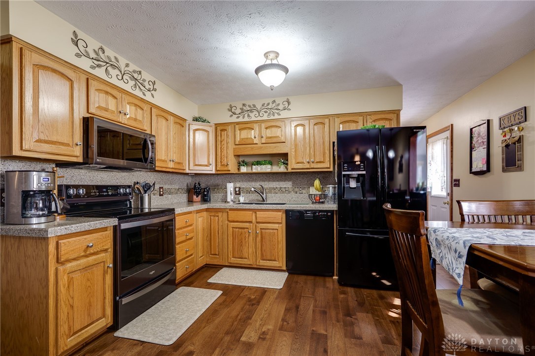 727 Doral Drive, Xenia, Ohio image 12