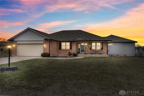 Photo of 120 Cousins Dr, Franklin, OH 45005 (MLS # 949839)