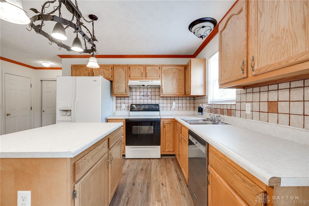 Fairborn, Ohio 45324, United States, 4 Bedrooms Bedrooms, ,4 BathroomsBathrooms,Residential,Active,159833