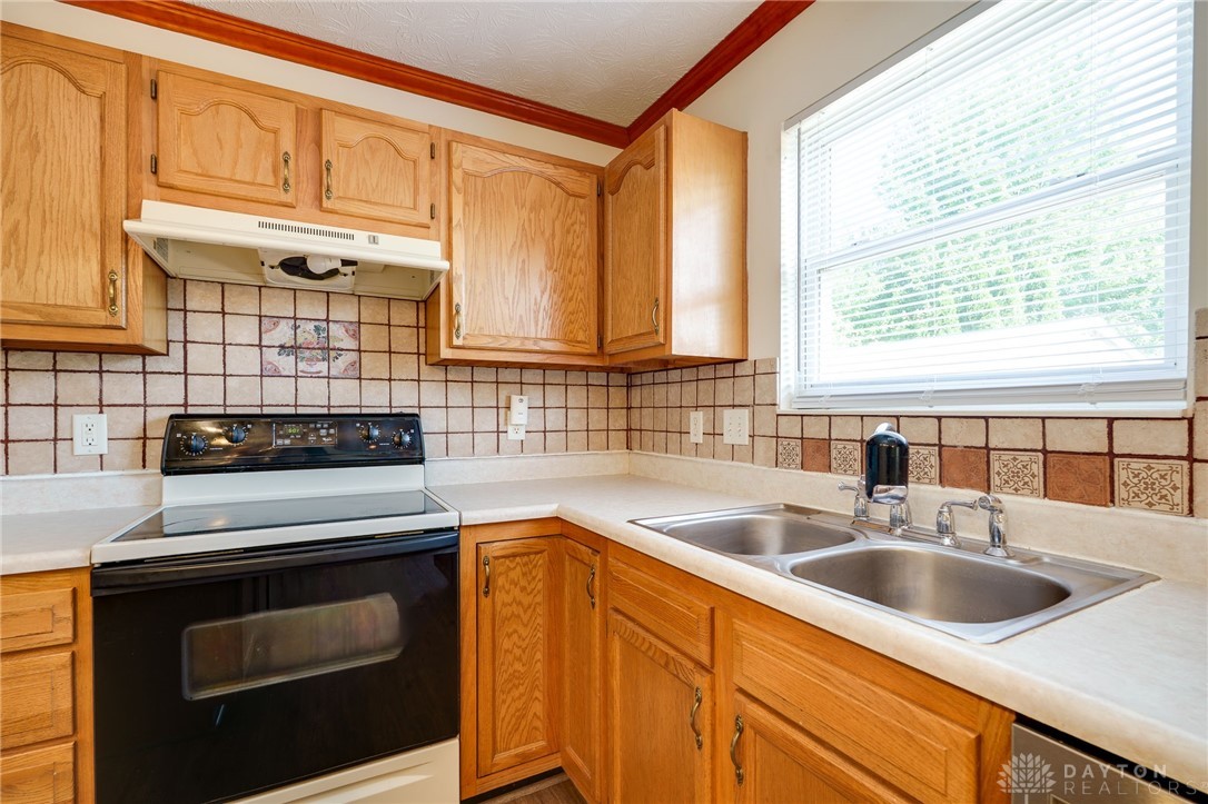 Fairborn, Ohio 45324, United States, 4 Bedrooms Bedrooms, ,4 BathroomsBathrooms,Residential,Active,159833