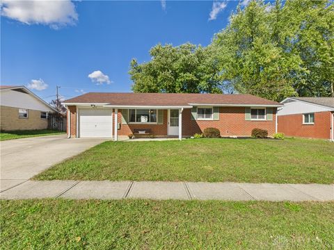 Photo of 431 Avon Oak Court, New Lebanon, OH 45345 (MLS # 945726)