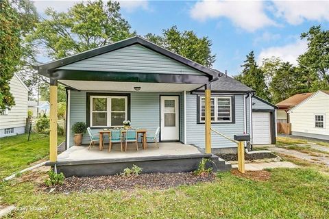 Photo of 1217 Driscoll Avenue, Springfield, OH 45506 (MLS # 956757)