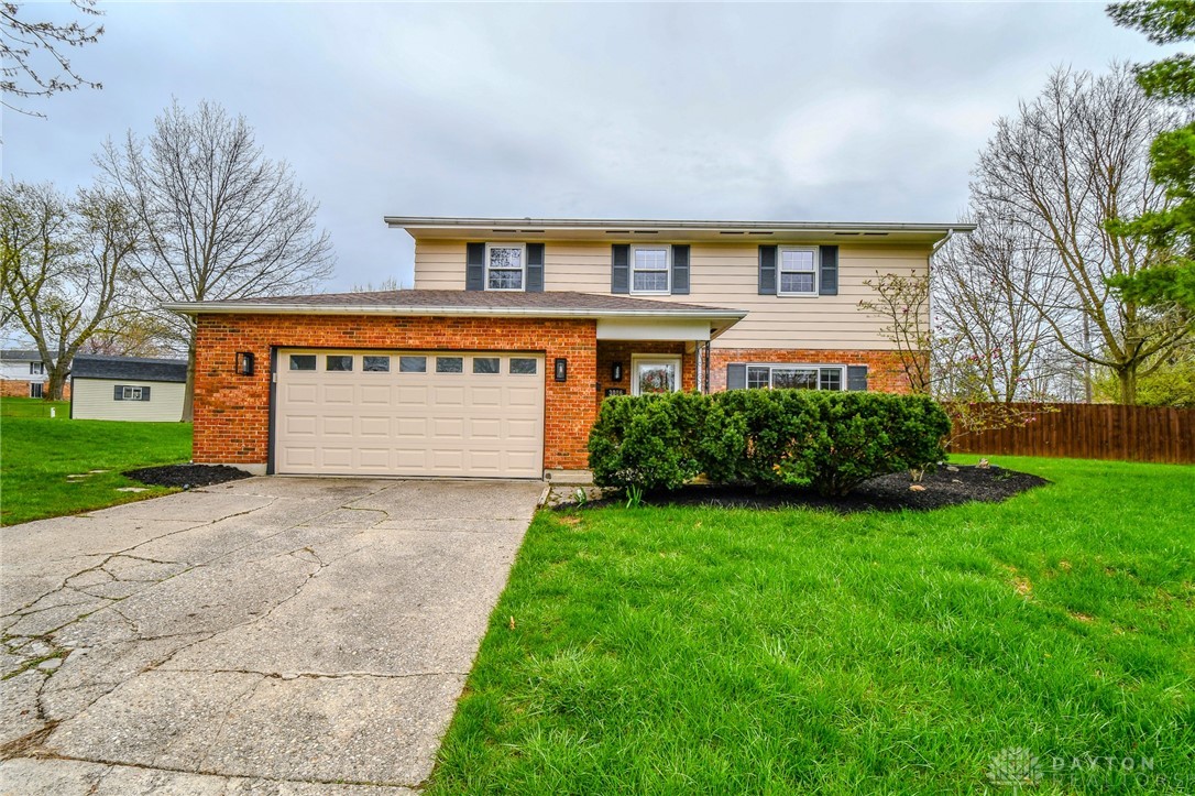 3086 Burr Oak Court, Kettering, Ohio image 2