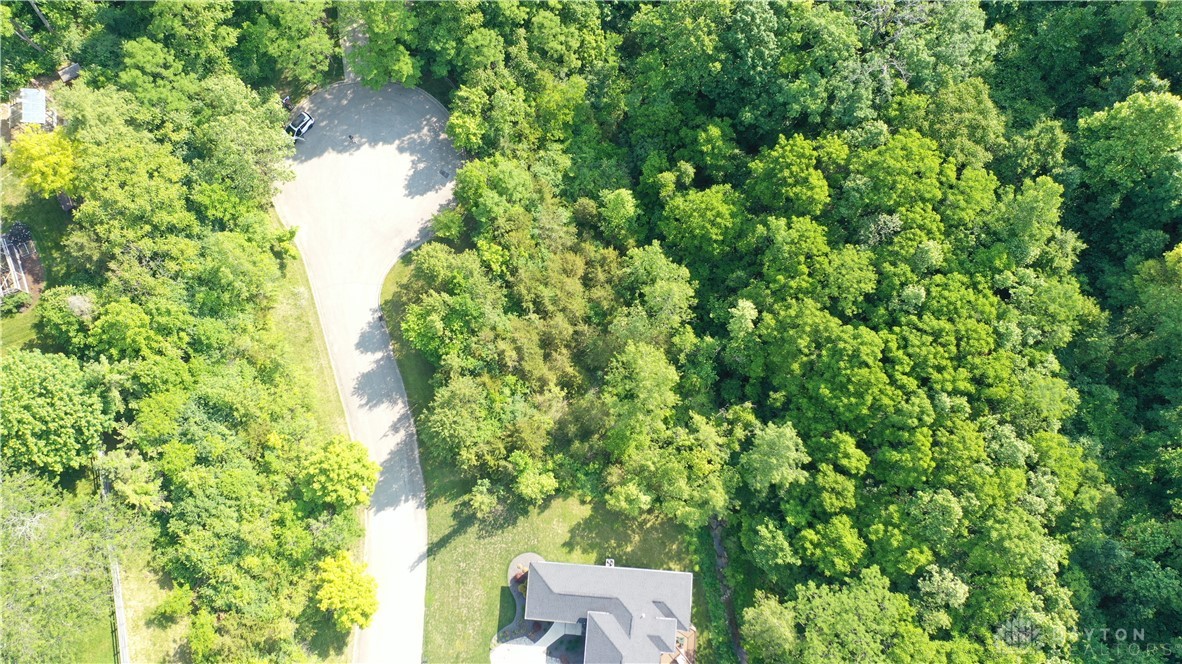 6340 Crimson Creek Drive, Dayton, Ohio image 4