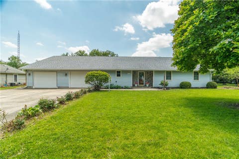 Homes For Sale - 1312 Spruce Street<br/> Troy, OH 45373