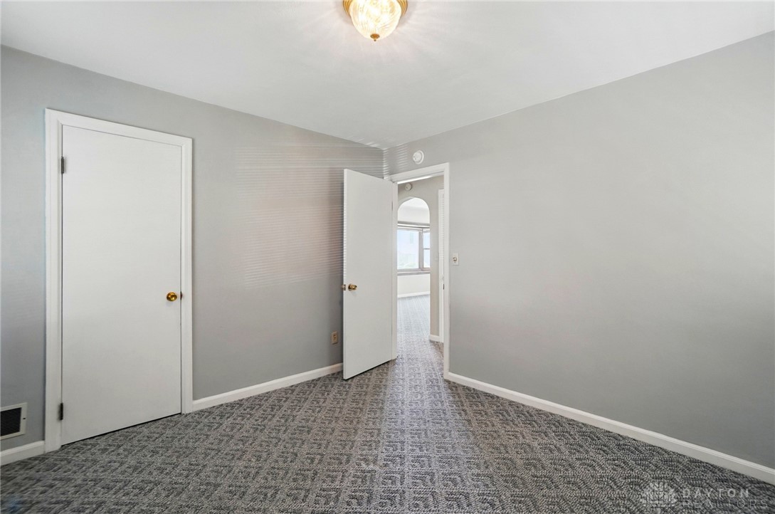 545 N Poplar Street, Dayton, Ohio image 18