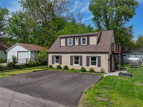 Photo of 1905 Russell Avenue, Kettering, OH 45420 (MLS # 957284)