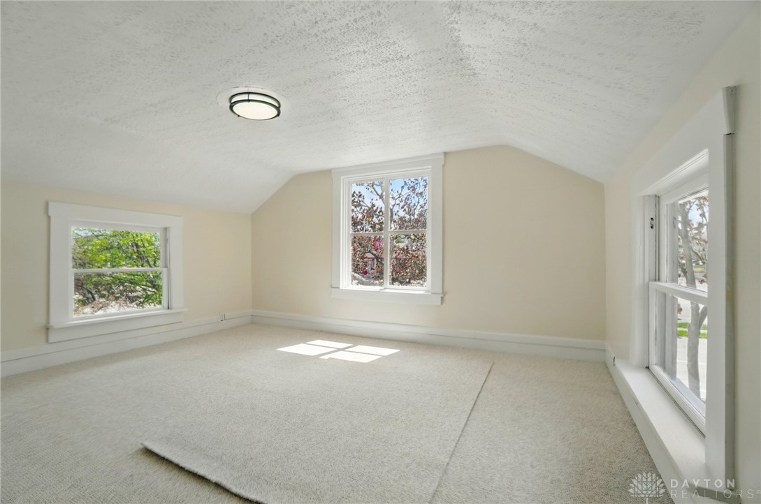 720 W Columbia Street, Springfield, Ohio image 24
