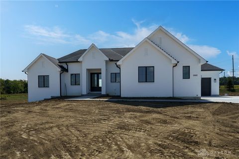 Photo of 3562 Aniston Court, Lebanon, OH 45036 (MLS # 943941) Photo of 3562 Aniston Court, Lebanon, OH 45036 (MLS # 943941)