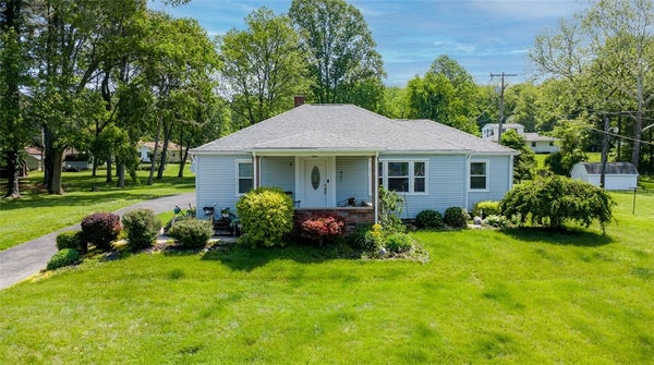 421 S SPRING ST, NEW PARIS, OH 45347 - Image 0655dfd58b4969f47bcd732cb9b2a5fd/3420621708