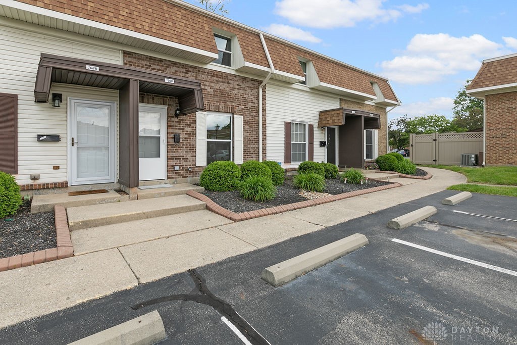 1050 Frederick Drive, Xenia, Ohio image 4