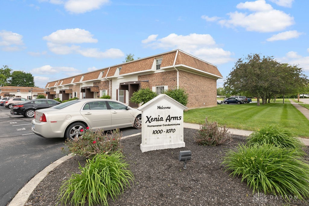 1050 Frederick Drive, Xenia, Ohio image 3