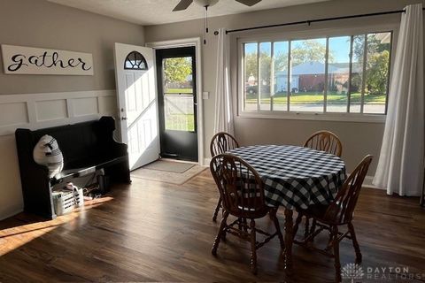 Tiny photo for 914 Briarcliff Avenue, Piqua, OH 45356 (MLS # 946054)