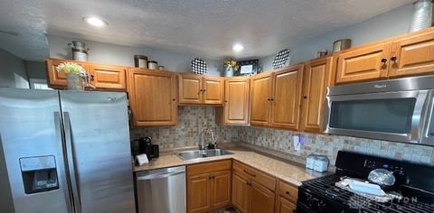 Tiny photo for 914 Briarcliff Avenue, Piqua, OH 45356 (MLS # 946054)