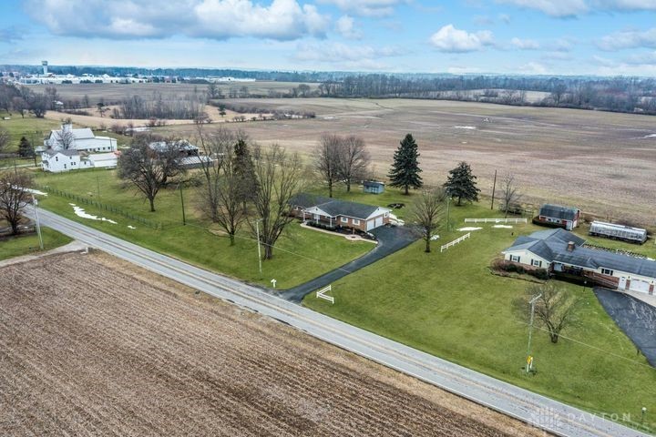 810 N Dugan Road, Urbana, Ohio image 7
