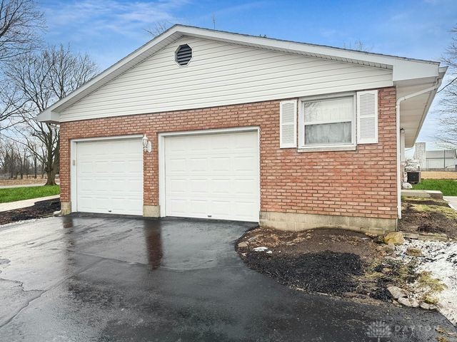810 N Dugan Road, Urbana, Ohio image 6