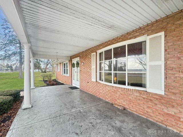 810 N Dugan Road, Urbana, Ohio image 9