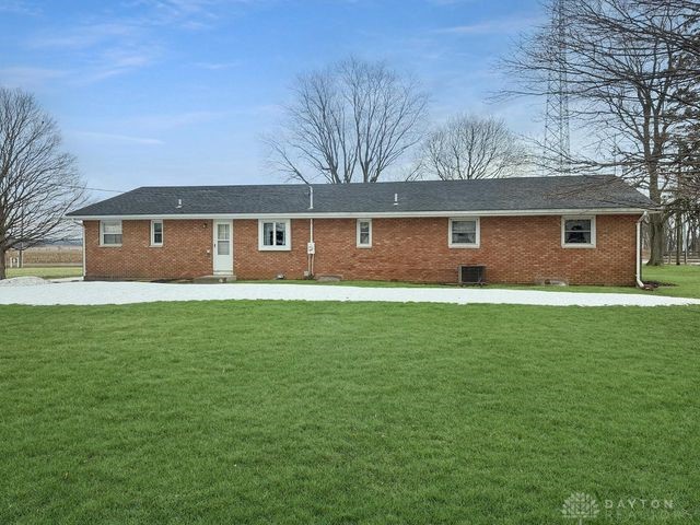 810 N Dugan Road, Urbana, Ohio image 5