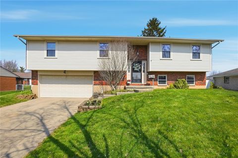 Homes For Sale - 1221 Nassau Drive<br/> Miamisburg, OH 45342