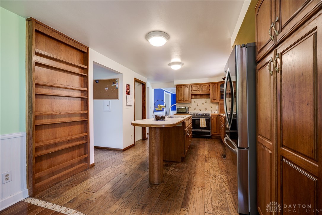 1401 Meadow Moor Drive, Beavercreek, Ohio image 17