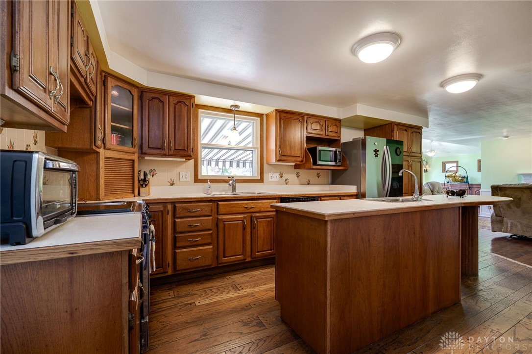 1401 Meadow Moor Drive, Beavercreek, Ohio image 13
