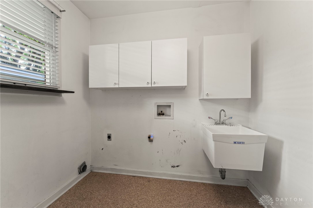 1040 Hillcrest Drive, Troy, Ohio image 37