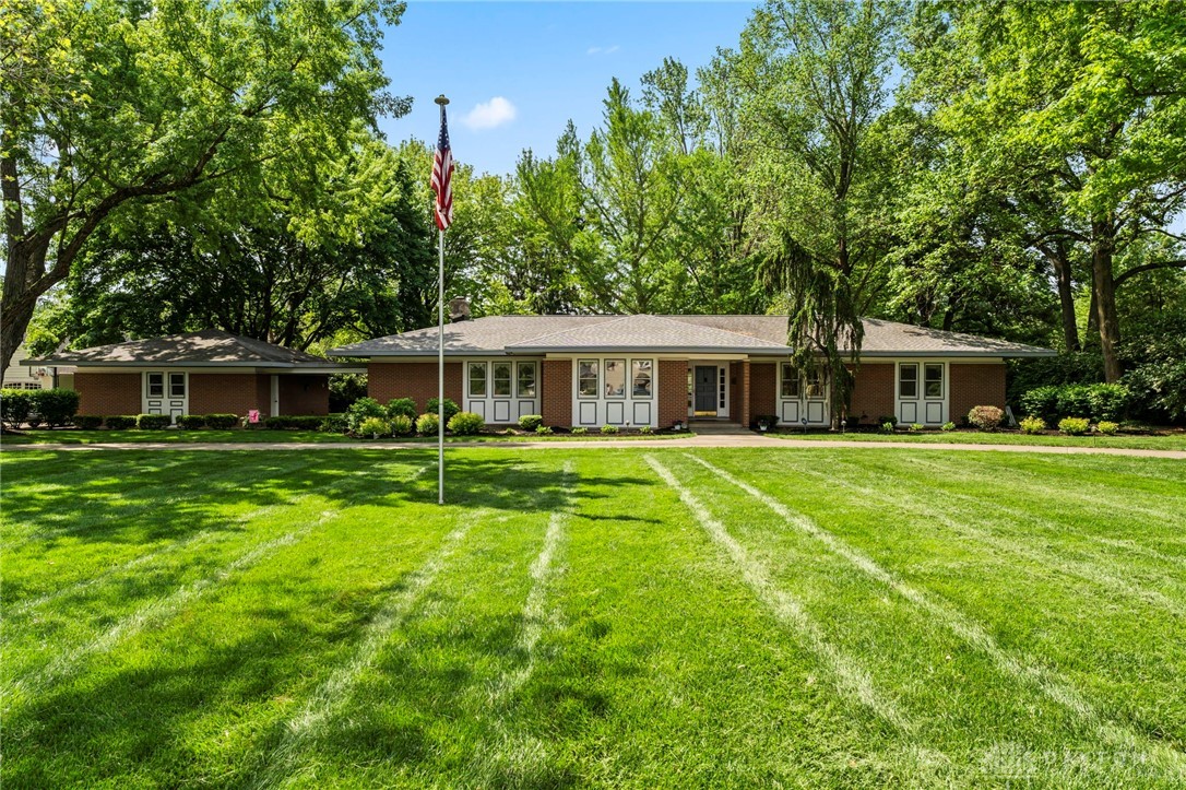 1040 Hillcrest Drive, Troy, Ohio image 1