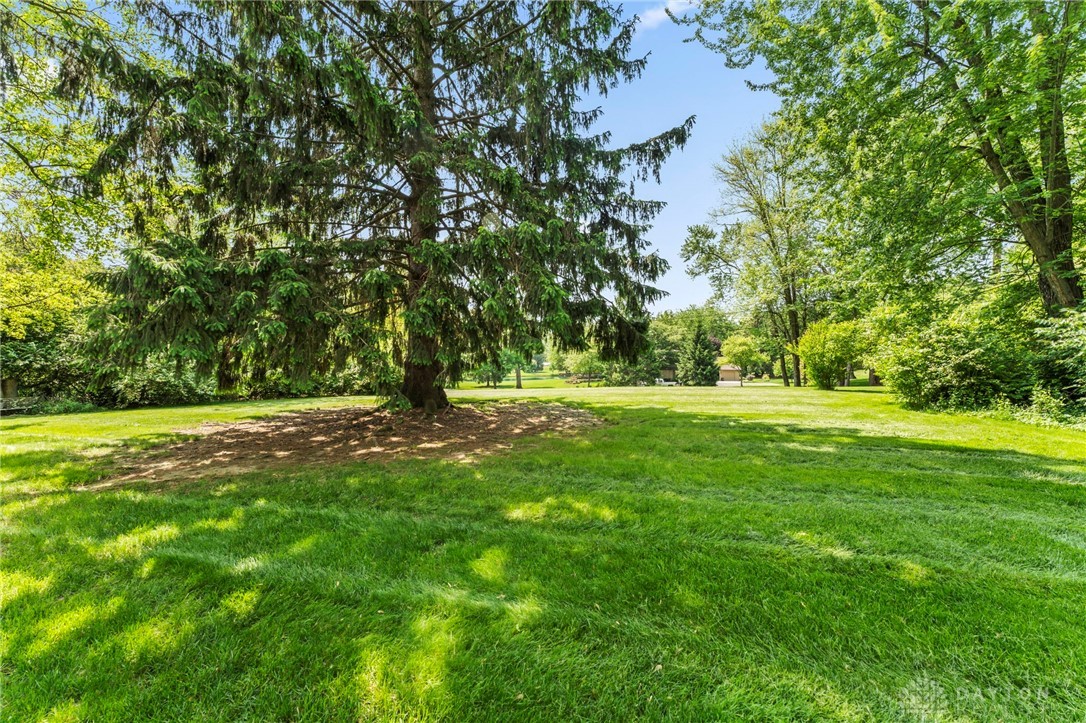 1040 Hillcrest Drive, Troy, Ohio image 47
