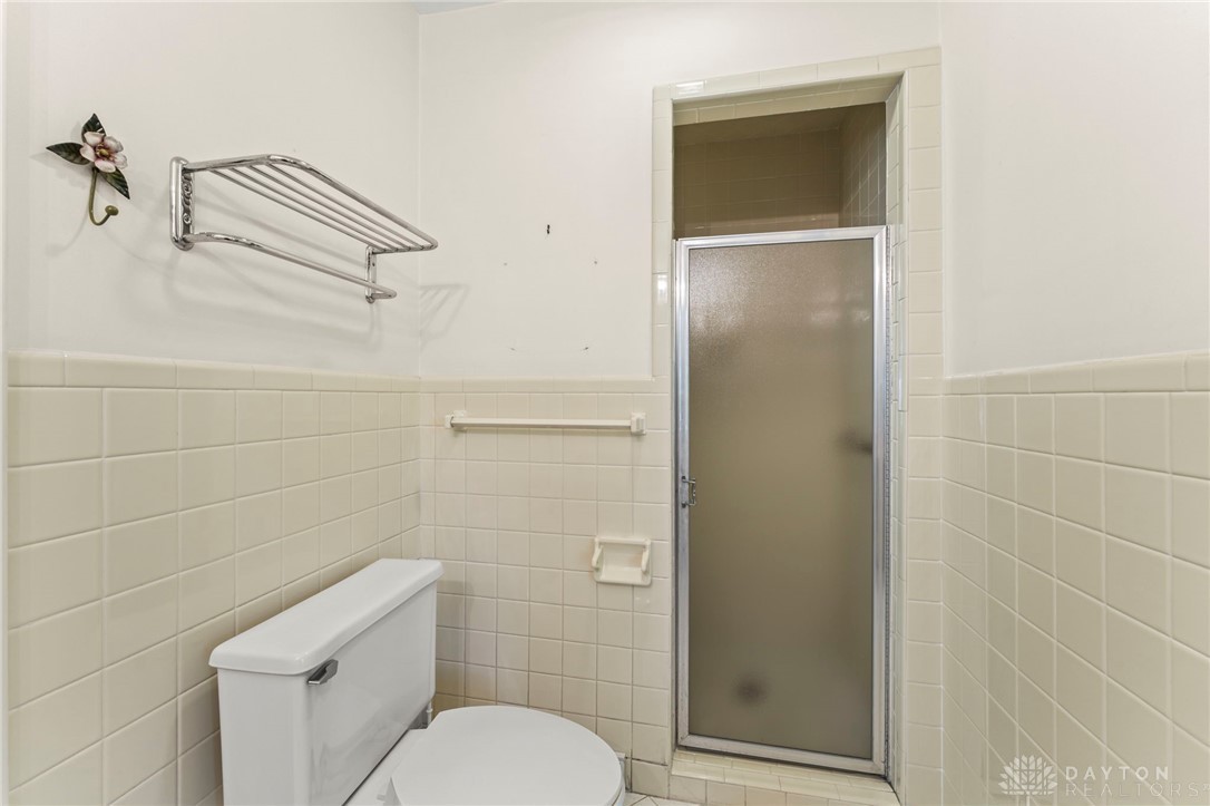 1040 Hillcrest Drive, Troy, Ohio image 32
