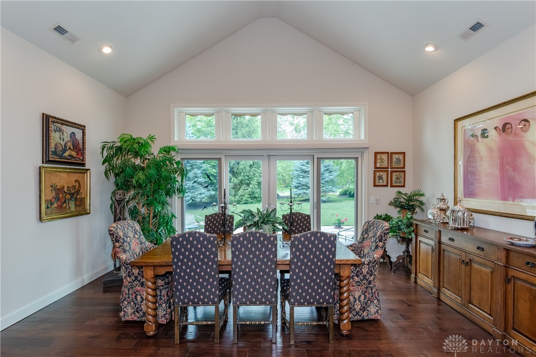 197 Harbour Drive, Springboro, Ohio image 13